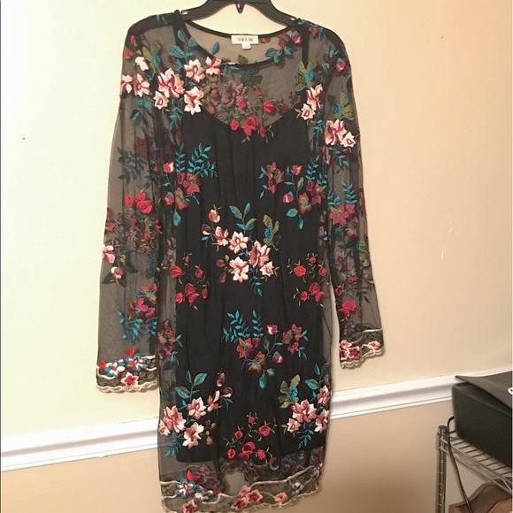 Taylor & Sage Embroidered Floral Sheath Overlay & Spaghetti Strap Dress - Picture 7 of 10